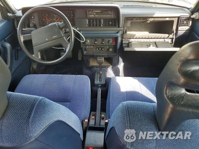 Zdjęcie 8 z 12 samochodu: 1989 VOLVO 244 DL VIN:YV1AX8846K1365361 - miniatura