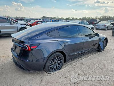 Trzecie zdjęcie samochodu z tyłu: 2026 TESLA MODEL 3 VIN:5YJ3E1EA6TF157981 - miniatura