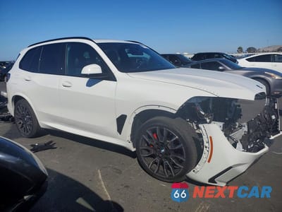 Czwarte zdjęcie samochodu z boku: 2026 BMW X5 XDRIVE40I VIN:5UX23EU09T9117226 - miniatura
