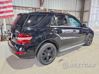 Trzecie zdjęcie samochodu z tyłu: 2011 MERCEDES-BENZ ML 350 4MATIC VIN:4JGBB8GB9BA713769 - miniatura
