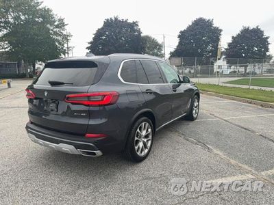 Czwarte zdjęcie samochodu z boku: 2020 BMW X5 XDRIVE40I VIN:5UXCR6C09L9B87550 - miniatura