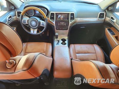 Zdjęcie 8 z 13 samochodu: 2013 JEEP GRAND CHEROKEE OVERLAND VIN:1C4RJECG4DC612796 - miniatura