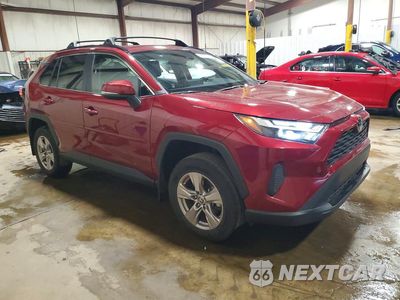Czwarte zdjęcie samochodu z boku: 2023 TOYOTA RAV4 XLE VIN:2T3P1RFV8PW361534 - miniatura