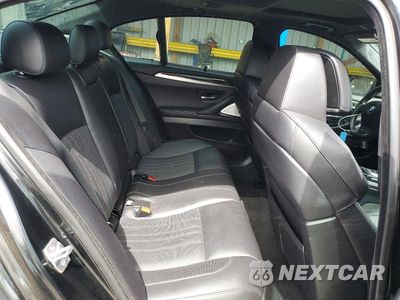 Zdjęcie 10 z 12 samochodu: 2013 BMW M5 VIN:WBSFV9C54DD096973 - miniatura