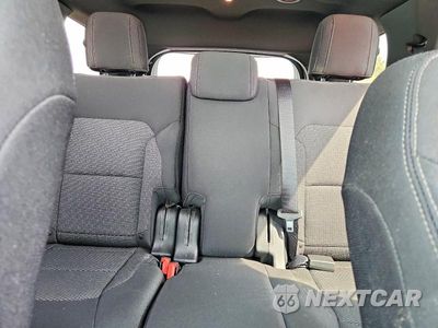 Zdjęcie 10 z 14 samochodu: 2018 FORD EXPLORER XLT VIN:1FM5K8DH8JGB89032 - miniatura