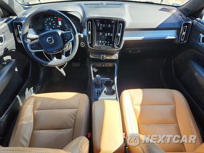 Zdjęcie 8 z 13 samochodu: 2019 VOLVO XC40 T5 MOMENTUM VIN:YV4162UK7K2120795 - miniatura