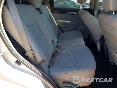 Zdjęcie 11 z 13 samochodu: 2014 KIA SORENTO LX VIN:5XYKTDA70EG424976 - miniatura