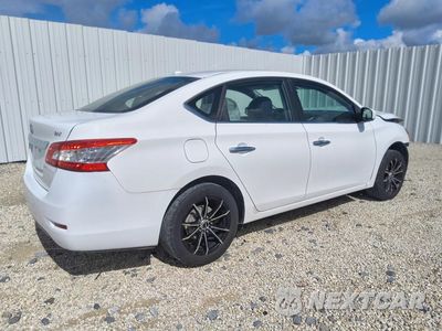 Trzecie zdjęcie samochodu z tyłu: 2015 NISSAN SENTRA SV VIN:3N1AB7APXFL637253 - miniatura