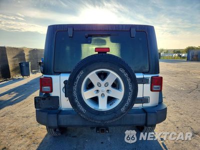 Zdjęcie 6 z 12 samochodu: 2012 JEEP WRANGLER UNLIMITED SPORT VIN:1C4HJWDG3CL232296 - miniatura