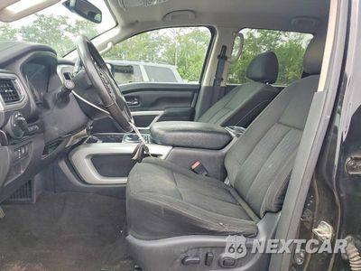 Zdjęcie 7 z 12 samochodu: 2018 NISSAN TITAN SV VIN:1N6AA1E5XJN546768 - miniatura