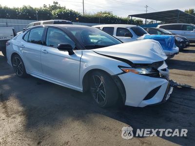 Czwarte zdjęcie samochodu z boku: 2020 TOYOTA CAMRY XSE V6 VIN:4T1KZ1AK6LU034294 - miniatura
