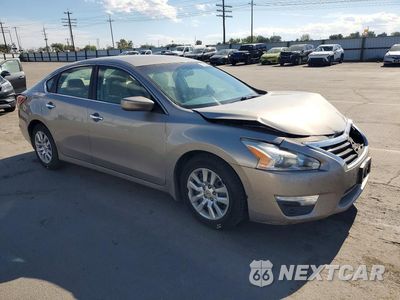 Czwarte zdjęcie samochodu z boku: 2015 NISSAN ALTIMA 2.5 S VIN:1N4AL3AP3FC196635 - miniatura