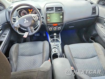 Zdjęcie 8 z 14 samochodu: 2011 MITSUBISHI OUTLANDER SPORT SE VIN:JA4AR4AU6BZ024900 - miniatura