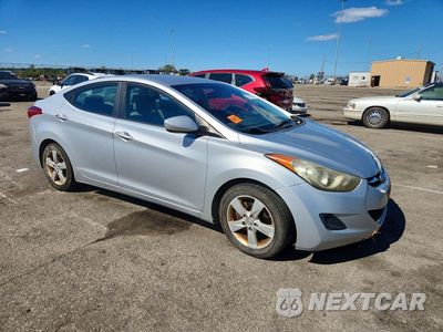 Czwarte zdjęcie samochodu z boku: 2011 HYUNDAI ELANTRA GLS VIN:5NPDH4AE4BH046870 - miniatura