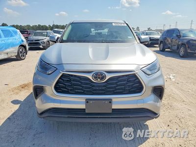 Piąte zdjęcie samochodu w środku: 2023 TOYOTA HIGHLANDER L VIN:5TDKDRAH6PS525576 - miniatura