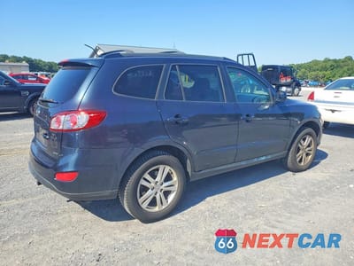 Trzecie zdjęcie samochodu z tyłu: 2012 HYUNDAI SANTA FE SE VIN:5XYZHDAG3CG105763 - miniatura