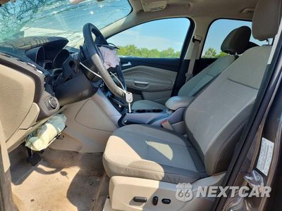 Zdjęcie 7 z 14 samochodu: 2014 FORD ESCAPE SE VIN:1FMCU0GX6EUC98666 - miniatura