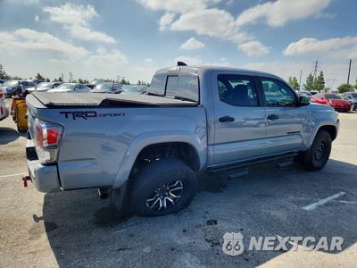 Trzecie zdjęcie samochodu z tyłu: 2021 TOYOTA TACOMA TRD SPORT VIN:3TMAZ5CN4MM155426 - miniatura