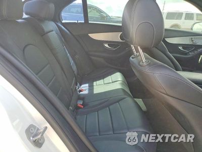 Zdjęcie 10 z 13 samochodu: 2019 MERCEDES-BENZ C 300 VIN:55SWF8DBXKU313904 - miniatura