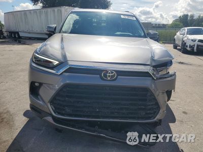 Piąte zdjęcie samochodu w środku: 2026 TOYOTA GRAND HIGHLANDER PLATINUM VIN:5TDAAAB57TS132738 - miniatura