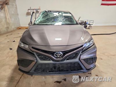 Piąte zdjęcie samochodu w środku: 2024 TOYOTA CAMRY SE VIN:4T1G11AK0RU841108 - miniatura