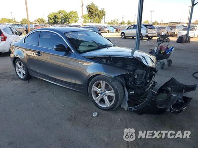 Czwarte zdjęcie samochodu z boku: 2013 BMW 128 I VIN:WBAUP9C50DVS95471 - miniatura