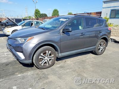 2017 TOYOTA RAV4 LE JTMZFREV1HJ100743 - główne zdjęcie licytacji z USA - miniatura