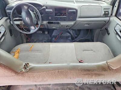 Zdjęcie 8 z 12 samochodu: 2007 FORD F250 SUPER DUTY VIN:1FTSW20567EB01751 - miniatura