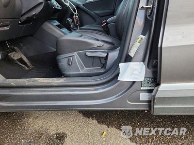 Zdjęcie 13 z 14 samochodu: 2014 VOLKSWAGEN TIGUAN S VIN:WVGBV3AXXEW548336 - miniatura