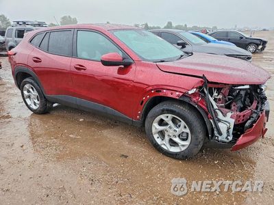 Czwarte zdjęcie samochodu z boku: 2024 CHEVROLET TRAX LS VIN:KL77LFE25RC193595 - miniatura
