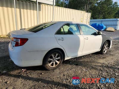 Trzecie zdjęcie samochodu z tyłu: 2014 TOYOTA CAMRY HYBRID XLE VIN:4T1BD1FK5EU118777 - miniatura