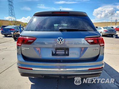 Zdjęcie 6 z 13 samochodu: 2018 VOLKSWAGEN TIGUAN SE VIN:3VV2B7AX3JM197687 - miniatura