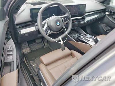 Zdjęcie 8 z 12 samochodu: 2024 BMW 530 XI VIN:WBA53FJ07RCS51069 - miniatura