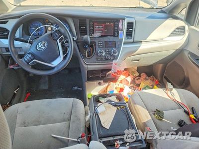 Zdjęcie 8 z 13 samochodu: 2020 TOYOTA SIENNA LE VIN:5TDKZ3DC4LS021861 - miniatura