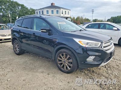 Czwarte zdjęcie samochodu z boku: 2018 FORD ESCAPE TITANIUM VIN:1FMCU9J94JUA38873 - miniatura