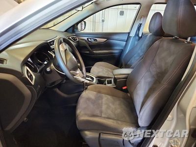 Zdjęcie 7 z 14 samochodu: 2016 NISSAN ROGUE S VIN:KNMAT2MVXGP675028 - miniatura