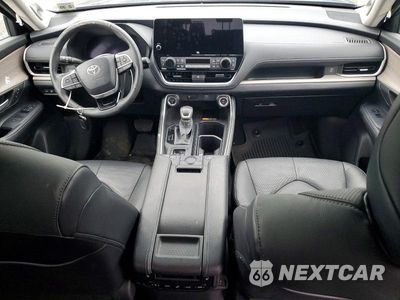 Zdjęcie 8 z 14 samochodu: 2024 TOYOTA GRAND HIGHLANDER HYBRID LIMITED VIN:5TDACAB52RS027169 - miniatura