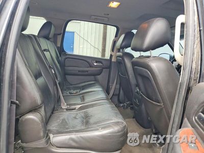 Zdjęcie 11 z 13 samochodu: 2012 CHEVROLET SUBURBAN K1500 LT VIN:1GNSKJE78CR100403 - miniatura