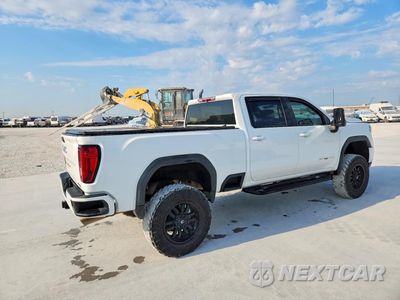 Trzecie zdjęcie samochodu z tyłu: 2021 GMC SIERRA K2500 AT4 VIN:1GT49PE7XMF317552 - miniatura