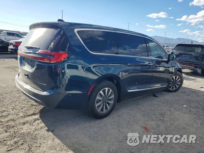 Trzecie zdjęcie samochodu z tyłu: 2023 CHRYSLER PACIFICA HYBRID LIMITED VIN:2C4RC1S73PR630979 - miniatura
