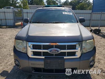 Piąte zdjęcie samochodu w środku: 2010 FORD ESCAPE XLT VIN:1FMCU0D7XAKB50322 - miniatura