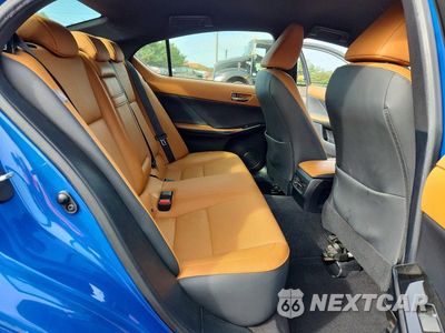Zdjęcie 10 z 12 samochodu: 2021 LEXUS IS 300 VIN:JTHA81F24M5045364 - miniatura