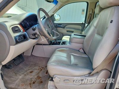 Zdjęcie 7 z 14 samochodu: 2013 GMC YUKON XL SLT 1500 VIN:1GKS1KE09DR357242 - miniatura