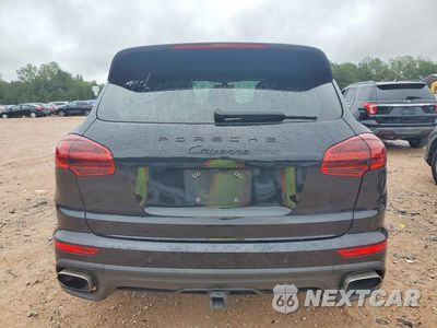 Zdjęcie 6 z 13 samochodu: 2017 PORSCHE CAYENNE VIN:WP1AA2A29HKA88882 - miniatura