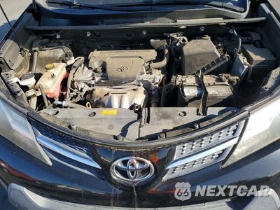 Zdjęcie 11 z 12 samochodu: 2015 TOYOTA RAV4 XLE VIN:2T3WFREV0FW171529 - miniatura