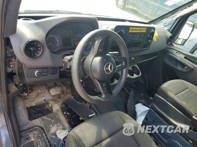 Zdjęcie 8 z 13 samochodu: 2019 MERCEDES-BENZ SPRINTER 2500/3500 DELIVERY VAN VIN:WD4PF1CD3KT007372 - miniatura