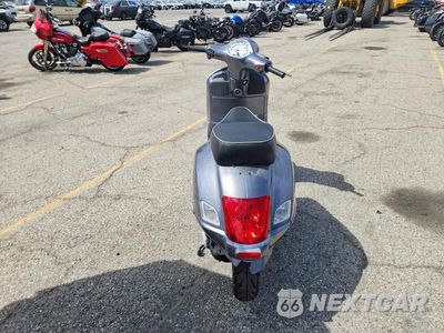 Czwarte zdjęcie samochodu z boku: 2004 VESPA GRANTURISMO 200 VIN:ZAPM319KX45001392 - miniatura