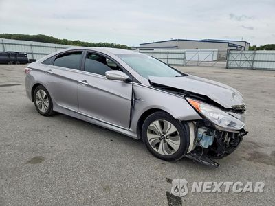 Czwarte zdjęcie samochodu z boku: 2013 HYUNDAI SONATA HYBRID VIN:KMHEC4A44DA072742 - miniatura