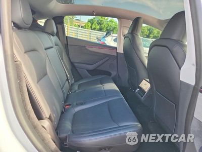 Zdjęcie 11 z 13 samochodu: 2026 TESLA MODEL Y VIN:7SAYGDEE5TA393445 - miniatura