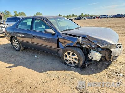 Czwarte zdjęcie samochodu z boku: 2001 TOYOTA CAMRY LE V6 VIN:4T1BF22K31U958993 - miniatura